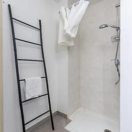 Cloud 7 - Premiere Conciergerie Apartamento